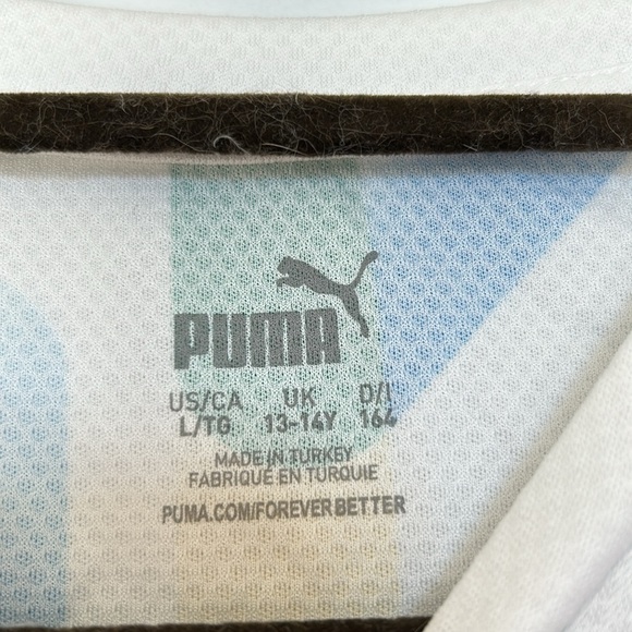 Neymar Jr Jersey - Picture 2 of 3